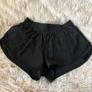 lululemon black reflective hotty hot shorts 2.5”